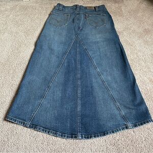 Vintage Levi’s Size 8 Jean Skirt Ladies